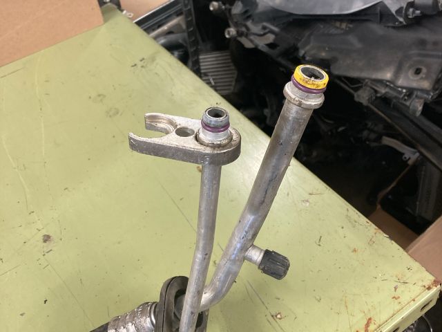 bontott AUDI A4 B7 Klíma Cső