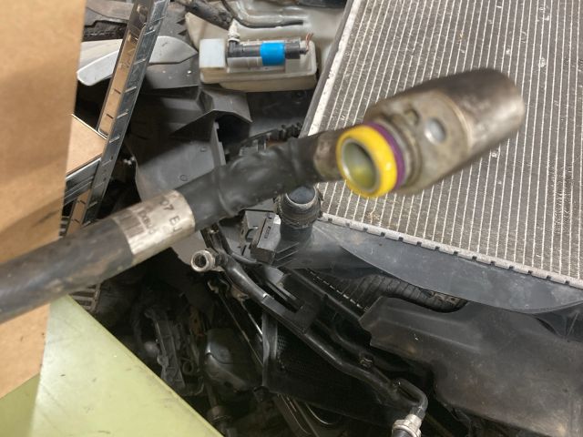 bontott AUDI A4 B7 Klíma Cső