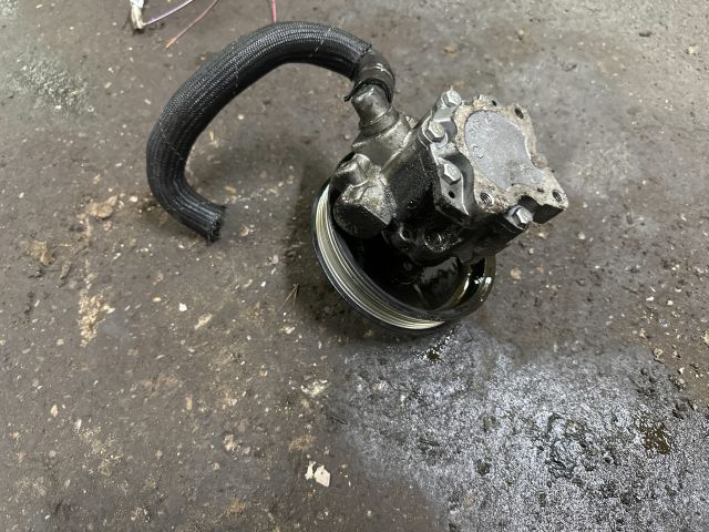 bontott AUDI A4 B7 Kormányszervó Motor (Hidraulikus)