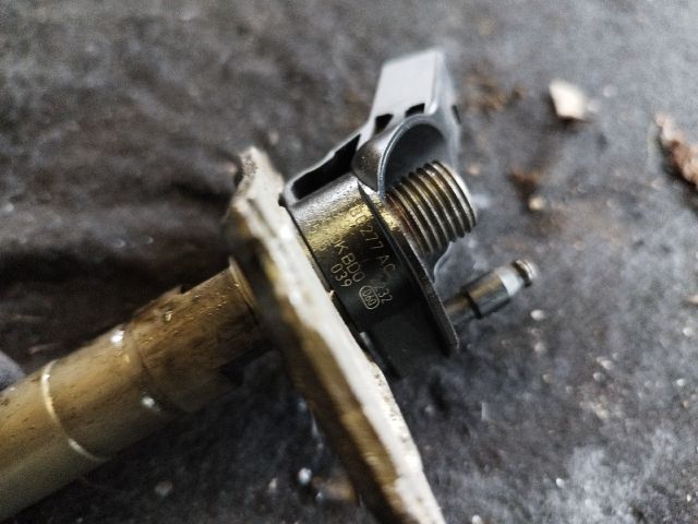 bontott AUDI A4 B7 Porlasztó (1 db)