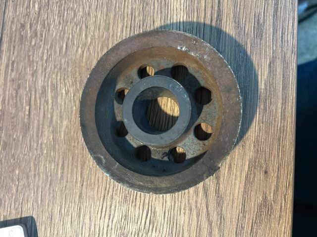 bontott AUDI A4 B7 Vezérműkerék