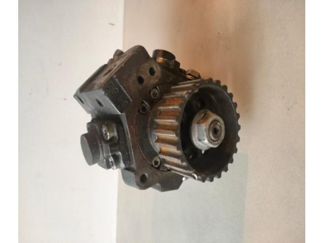 bontott AUDI A4 B7 Adagoló