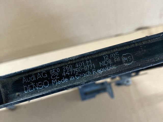 bontott AUDI A4 B7 Klímahűtő Radiátor