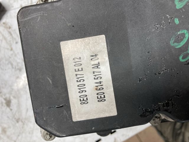 bontott AUDI A4 B7 ABS Kocka