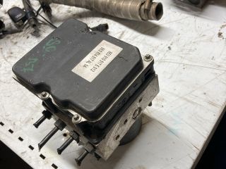 bontott AUDI A4 B7 ABS Kocka