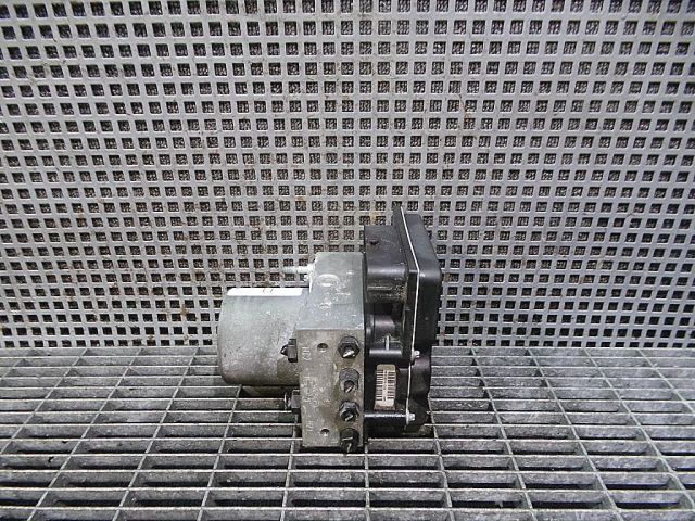 bontott AUDI A4 B7 ABS Kocka