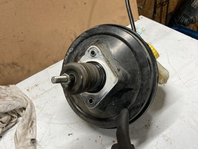 bontott AUDI A4 B7 Fékrásegítő