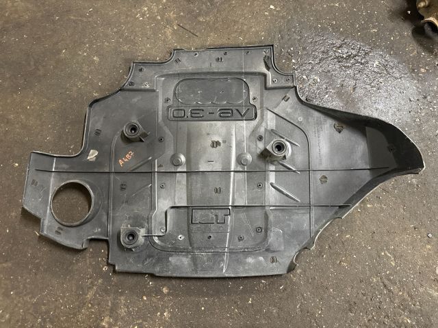 bontott AUDI A4 B7 Felső Motorburkolat