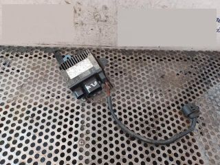 bontott AUDI A4 B7 Hűtőventilátor Relé