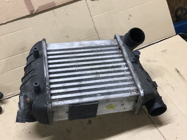 bontott AUDI A4 B7 Intercooler
