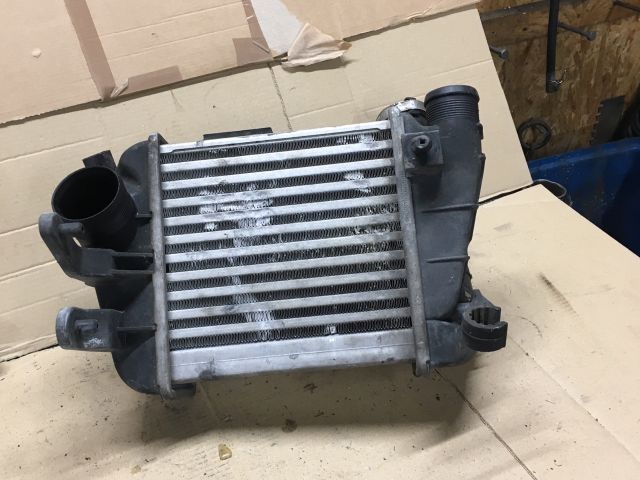 bontott AUDI A4 B7 Intercooler