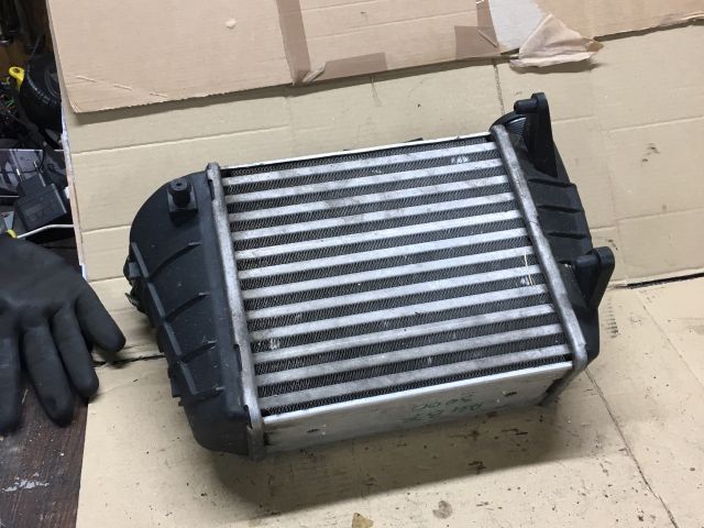 bontott AUDI A4 B7 Intercooler