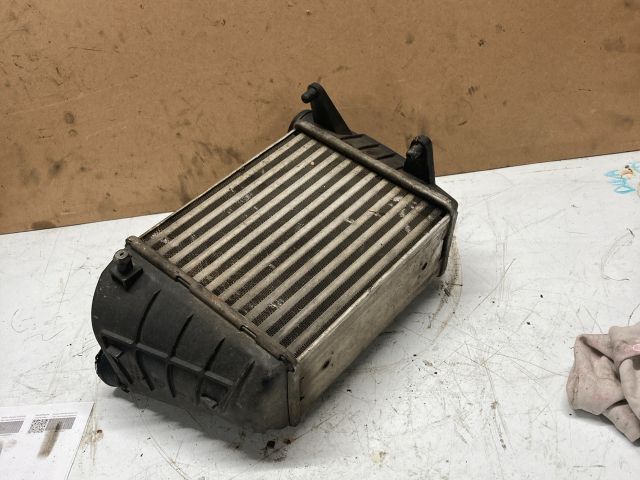 bontott AUDI A4 B7 Intercooler