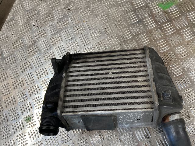 bontott AUDI A4 B7 Intercooler