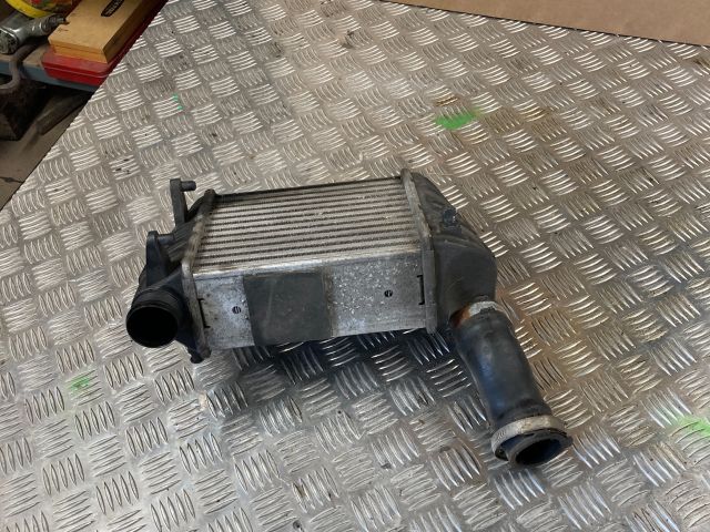 bontott AUDI A4 B7 Intercooler
