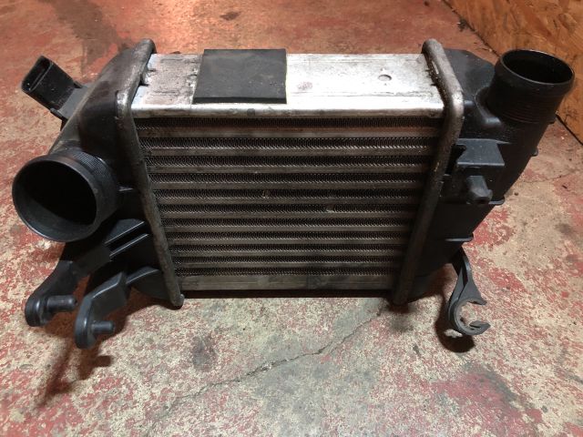 bontott AUDI A4 B7 Intercooler