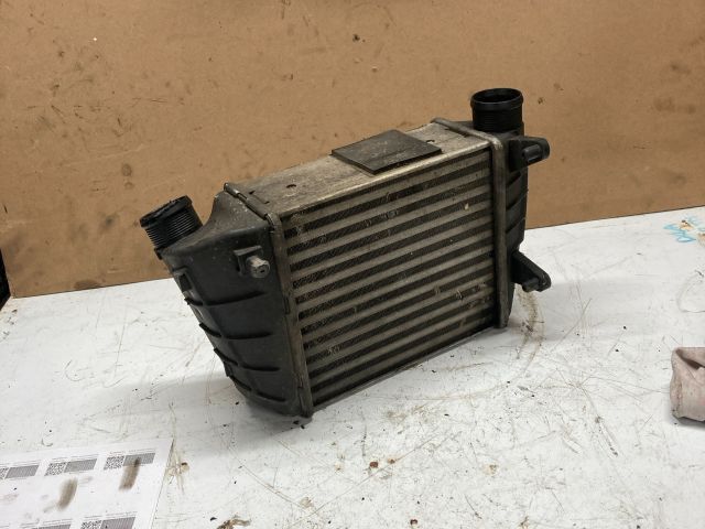 bontott AUDI A4 B7 Intercooler