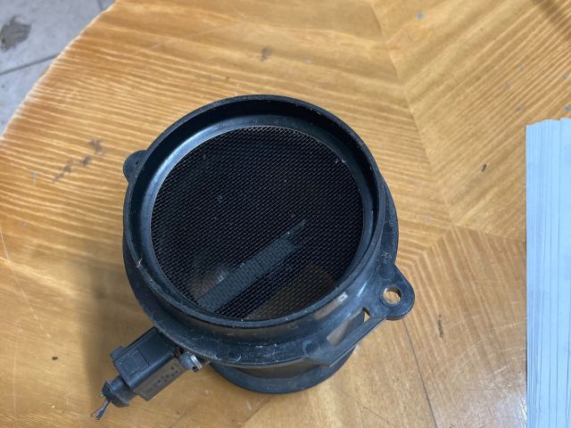 bontott AUDI A4 B7 Légtömegmérő