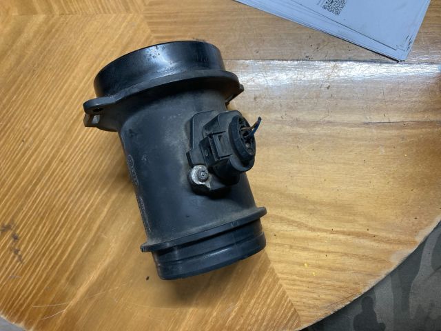 bontott AUDI A4 B7 Légtömegmérő