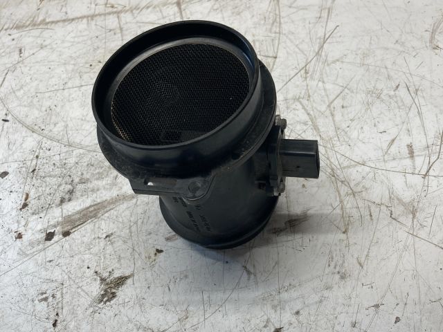 bontott AUDI A4 B7 Légtömegmérő