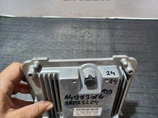 bontott AUDI A4 B7 Motorvezérlő