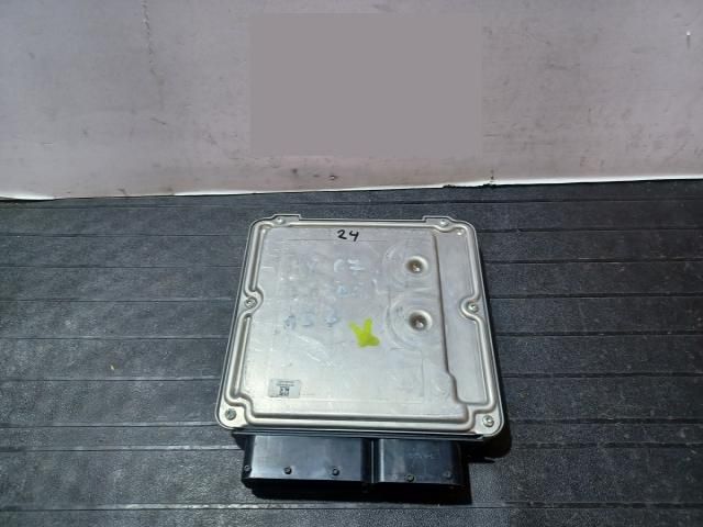 bontott AUDI A4 B7 Motorvezérlő