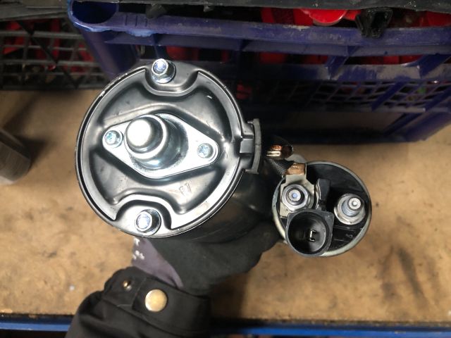 bontott AUDI A4 B7 Önindító