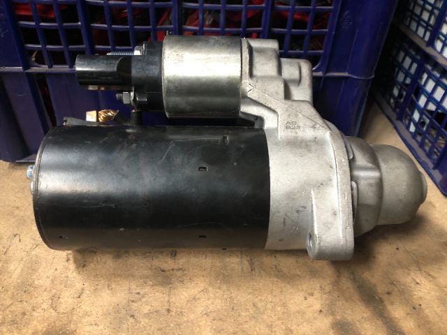 bontott AUDI A4 B7 Önindító