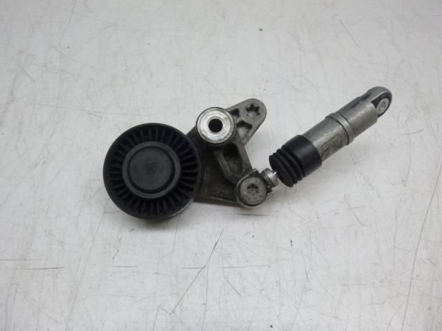 bontott AUDI A4 B7 Szíjfeszítő Görgő