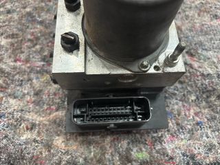 bontott AUDI A4 B7 ABS Kocka