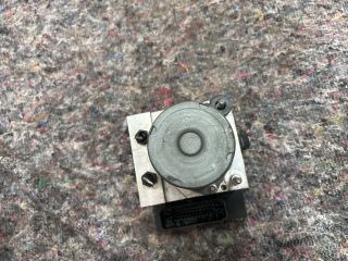 bontott AUDI A4 B7 ABS Kocka