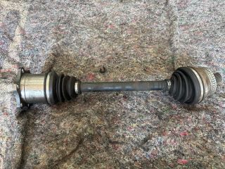 bontott AUDI A4 B7 Bal Féltengely