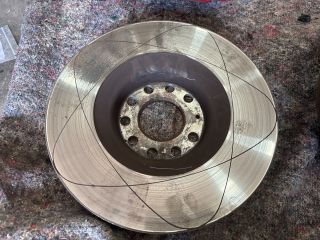 bontott AUDI A4 B7 Első Pár Fék Szett (Nyereg, Tárcsa, Betét)