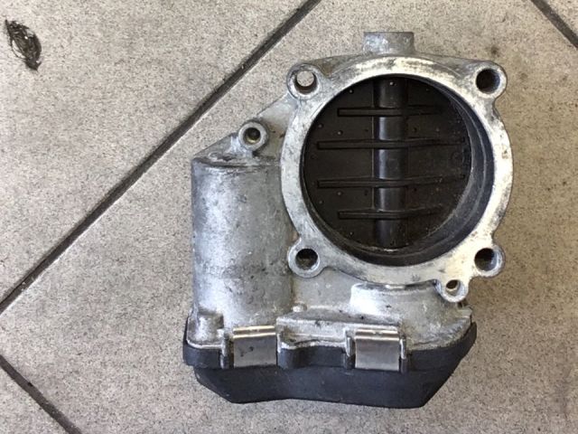 bontott AUDI A4 B7 Fojtószelep (Elektromos)