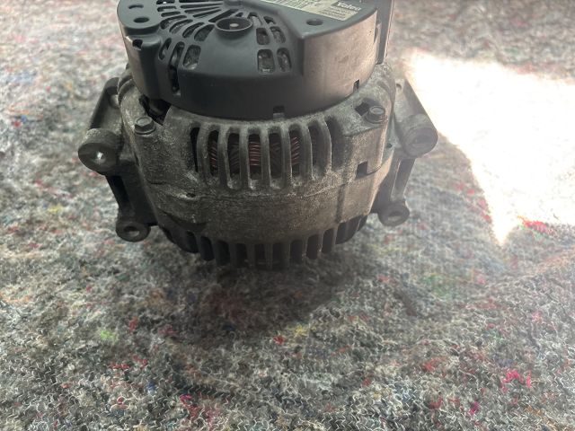 bontott AUDI A4 B7 Generátor