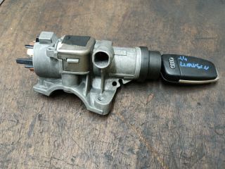 bontott AUDI A4 B7 Gyújtáskapcsoló Házzal