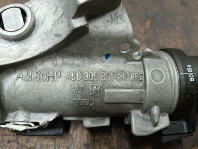 bontott AUDI A4 B7 Gyújtáskapcsoló Házzal