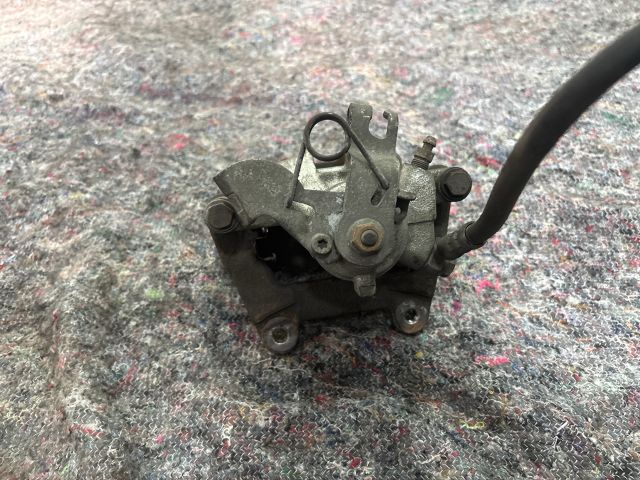 bontott AUDI A4 B7 Hátsó Pár Fék Szett (Nyereg, Tárcsa, Betét)