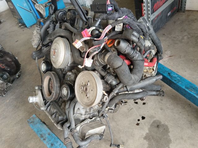 bontott AUDI A4 B7 Komplett Motor (Segédberendezésekkel)