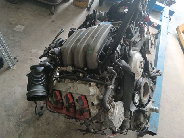 bontott AUDI A4 B7 Komplett Motor (Segédberendezésekkel)