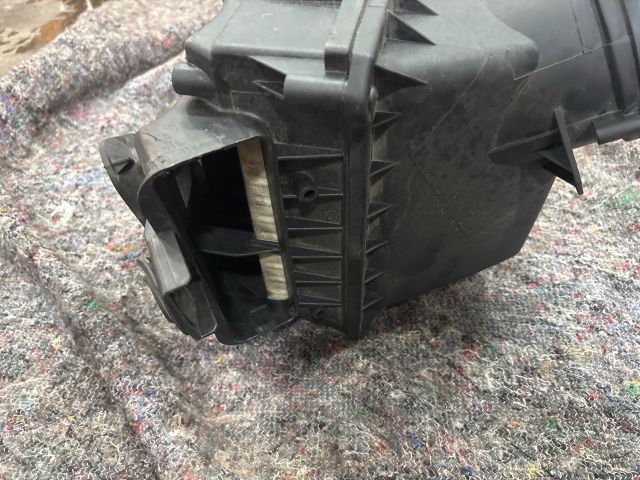 bontott AUDI A4 B7 Légszűrő Ház