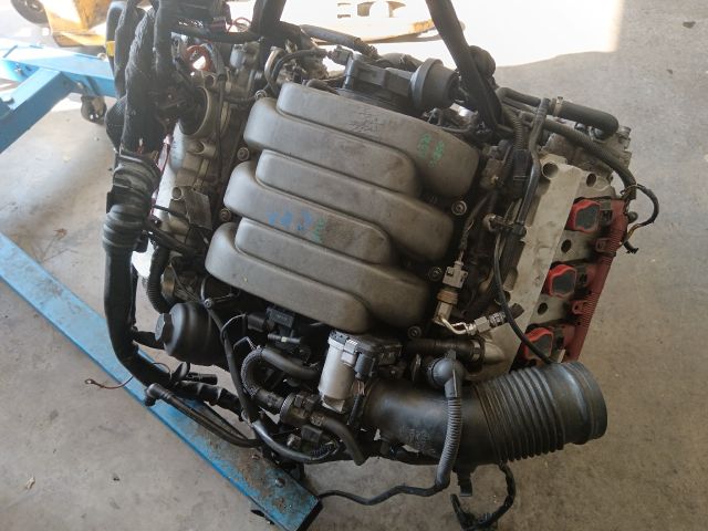 bontott AUDI A4 B7 Motor (Fűzött blokk hengerfejjel)