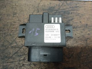 bontott AUDI A4 B7 Üzemanyag Szivattyú Relé