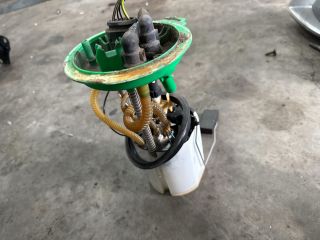 bontott AUDI A4 B7 Üzemanyag Szivattyú