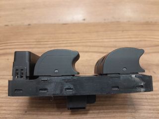 bontott AUDI A4 B7 Ablakemelő Kapcsoló Négyes / Kettes