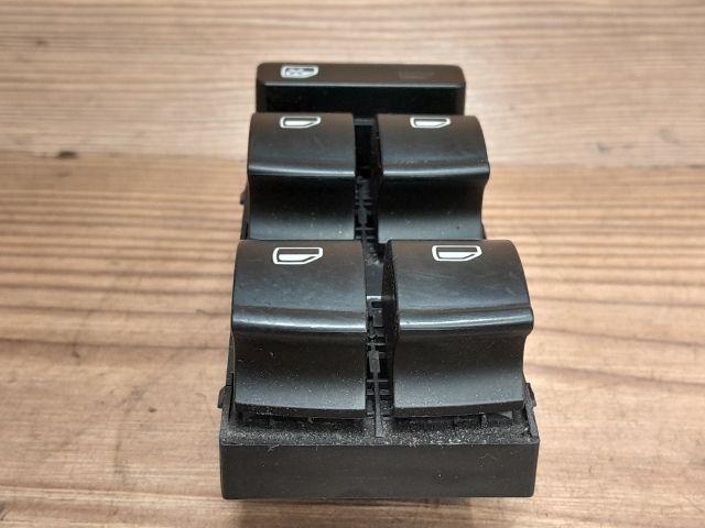 bontott AUDI A4 B7 Ablakemelő Kapcsoló Négyes / Kettes