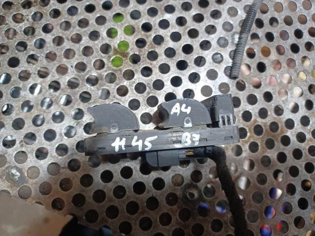 bontott AUDI A4 B7 Ablakemelő Kapcsoló Négyes / Kettes