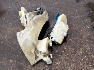 bontott AUDI A4 B7 Ablakmosó Tartály