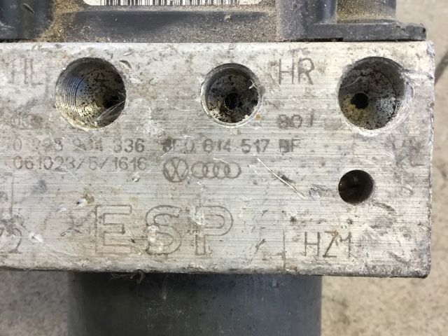 bontott AUDI A4 B7 ABS Kocka