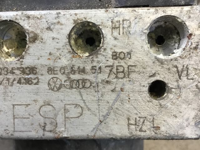 bontott AUDI A4 B7 ABS Kocka